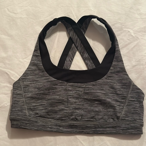 Lululemon Sports Bra - Picture 1 of 2